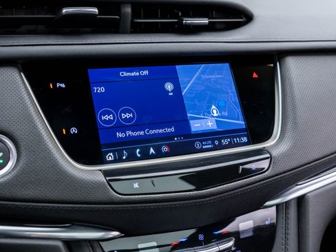 Certified 2024 Cadillac XT5 Premium Luxury AWD/4WD image 28