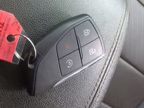 Used 2023 GMC Canyon AT4 w/ AT4 Premium Package AWD/4WD image 13