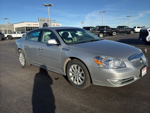 Used 2011 Buick Lucerne CXL image 6
