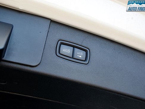 Used 2019 Porsche Cayenne S image 29