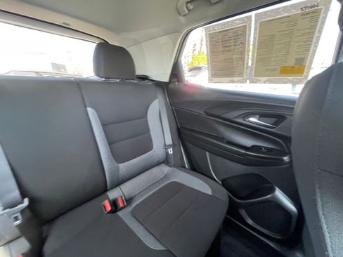 Used 2025 Chevrolet TrailBlazer LT FWD image 38