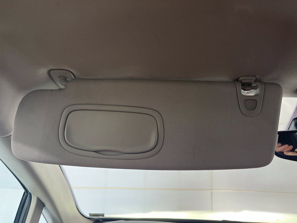 Used 2023 Chrysler Pacifica Limited FWD image 75