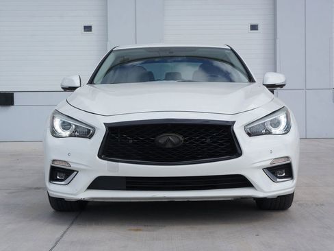 Used 2019 INFINITI Q50 Luxe w/ Essential Package (3.0T Luxe) image 3