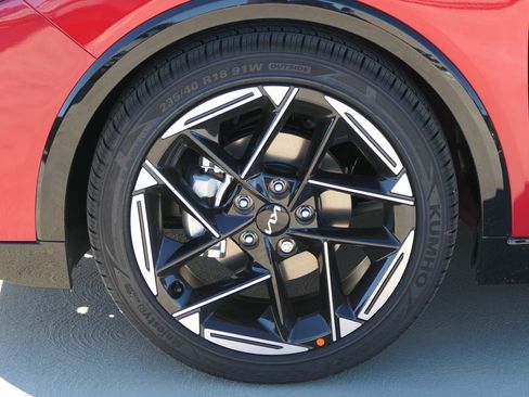 New 2025 Kia K4 GT-Line image 7