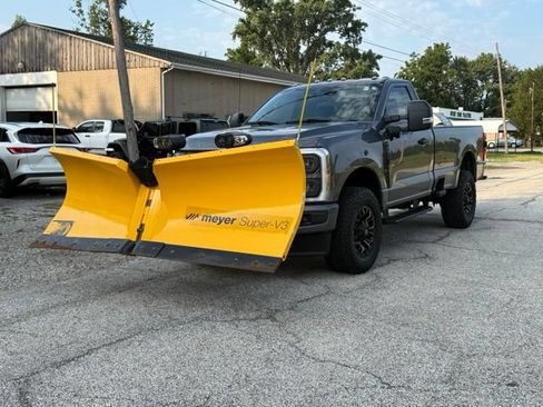 Used 2023 Ford F250 XL w/ STX Appearance Package AWD/4WD image 5