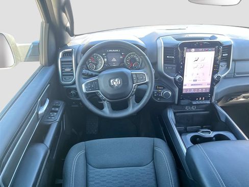 Used 2025 RAM 1500 Big Horn AWD/4WD image 23