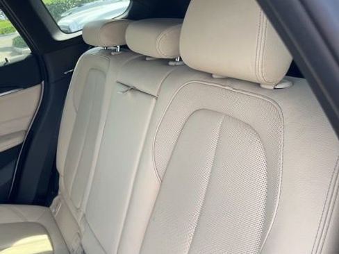 Used 2017 BMW X1 xDrive28i image 9