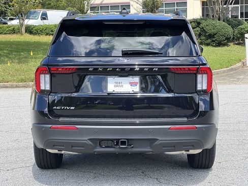 New 2026 Ford Explorer Active RWD image 22