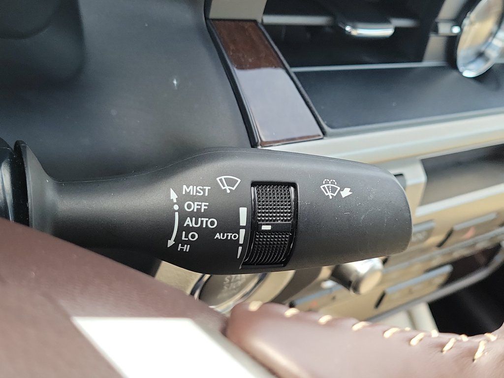 Used 2017 Lexus ES 350 w/ Premium Package FWD image 12