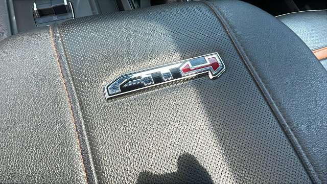 Used 2024 GMC Sierra 3500 AT4 w/ AT4 Premium Plus Package AWD/4WD image 19