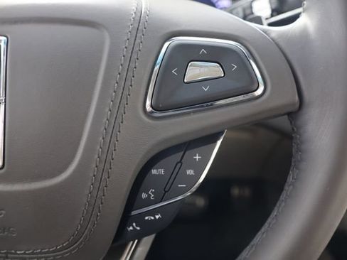 Used 2019 Lincoln MKZ Reserve w/ Reserve Plus Package AWD/4WD image 12