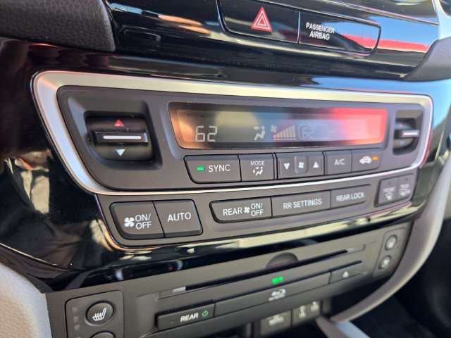 Used 2018 Honda Pilot Elite image 27