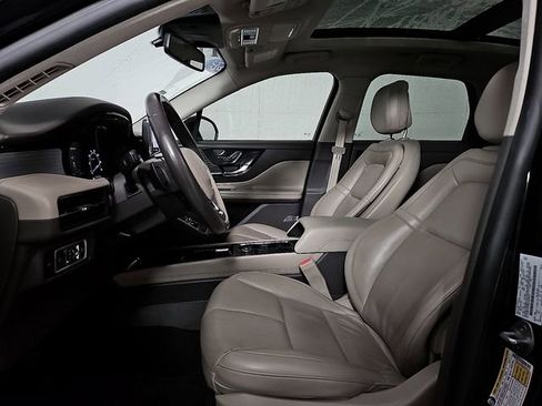 Used 2020 Lincoln Corsair FWD w/ Premium Package image 14