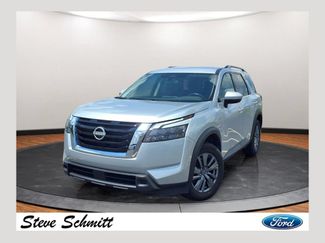 Used 2024 Nissan Pathfinder SV FWD video 1