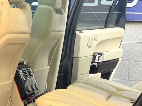 Used 2014 Land Rover Range Rover Supercharged AWD/4WD image 17