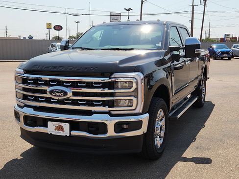 New 2026 Ford F350 Lariat w/ Chrome Package AWD/4WD image 1