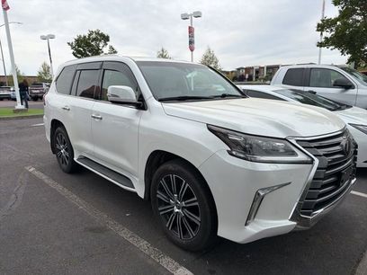 Used 2019 Lexus LX 570 4WD w/ Luxury Package
