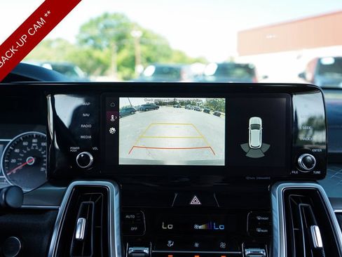 Used 2022 Kia Sorento S w/ Panoramic Sunroof Package FWD image 10