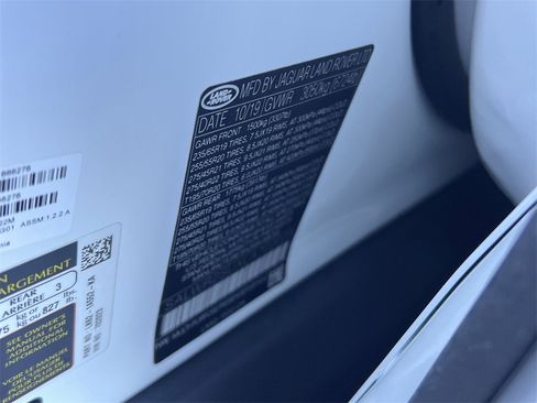 Used 2020 Land Rover Range Rover Sport HSE image 36