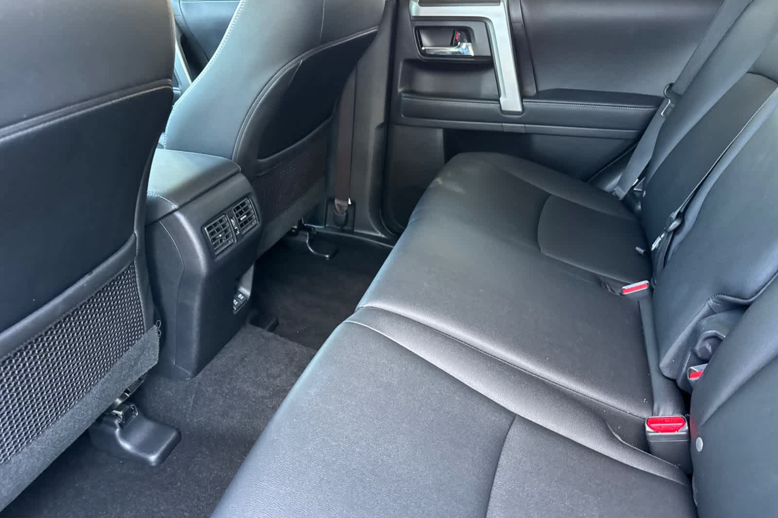 Used 2022 Toyota 4Runner TRD Sport w/ Technology Package RWD image 4