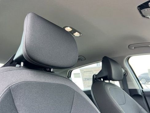 New 2026 Kia K4 LXS image 19