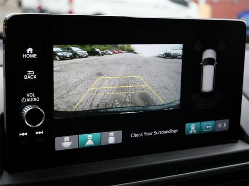 Used 2024 Honda Pilot Touring image 24