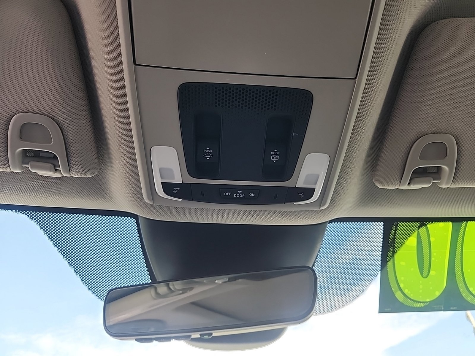 Used 2025 Honda Pilot Touring image 29
