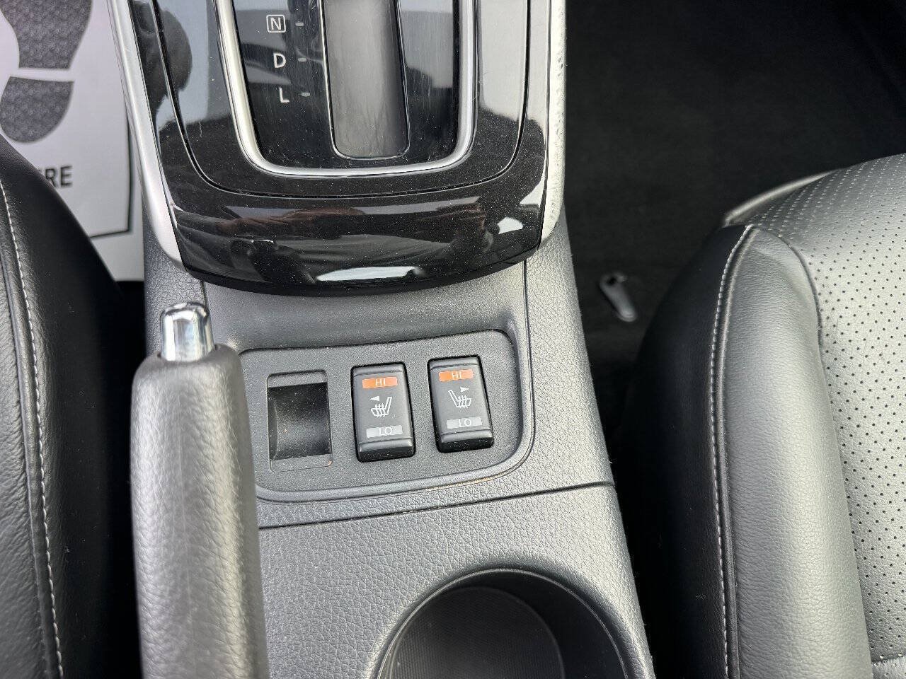 Used 2017 Nissan Sentra SL w/ SL Premium Technology Package FWD image 13