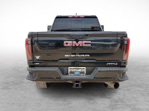 Used 2024 GMC Sierra 3500 AT4 w/ AT4 Premium Plus Package image 9