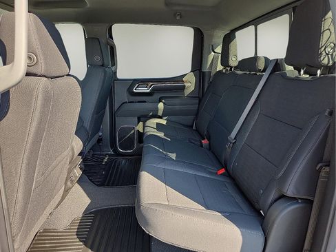 New 2026 GMC Sierra 1500 SLE w/ Preferred Package image 10