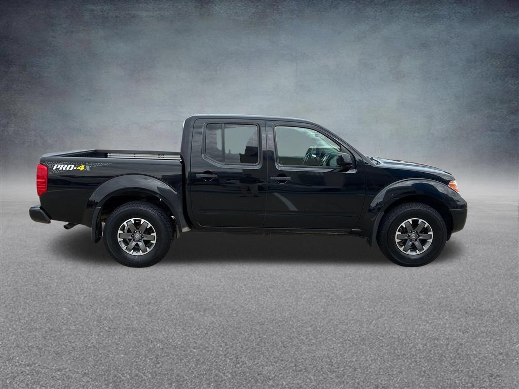 Used 2018 Nissan Frontier PRO-4X AWD/4WD image 6
