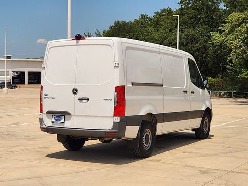 Used 2023 Mercedes-Benz Sprinter 2500 image 5