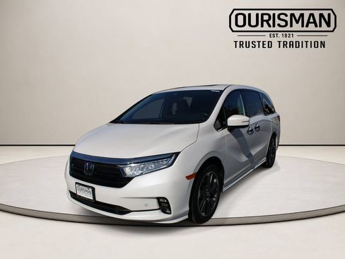 Used 2023 Honda Odyssey Elite image 5