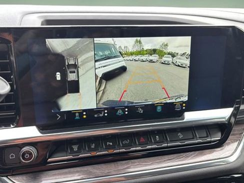 Used 2024 Chevrolet Silverado 2500 LTZ w/ LTZ Premium Package image 30