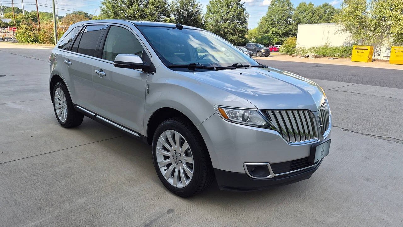 Used 2015 Lincoln MKX AWD w/ Equipment Group 102A image 7