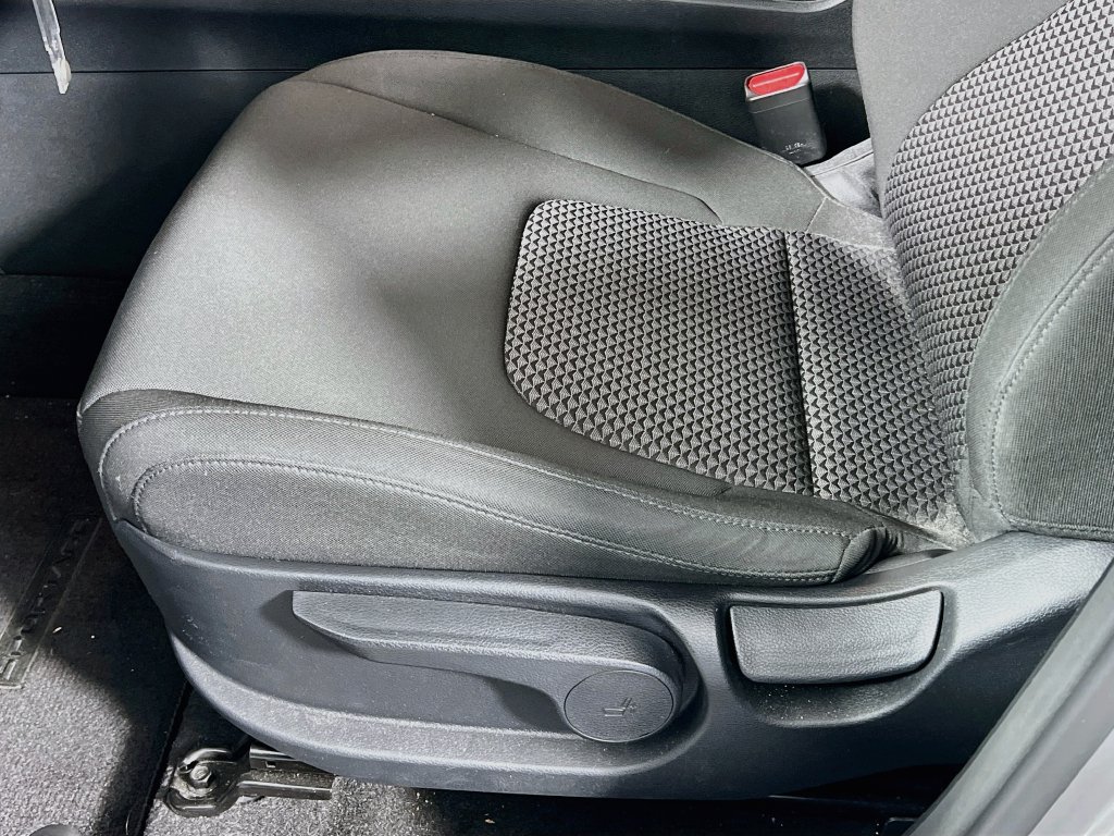 Certified 2025 Kia Sportage LX FWD image 10