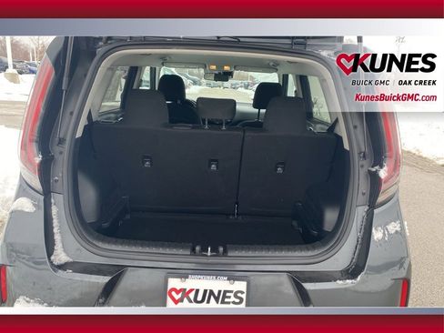 Used 2023 Kia Soul LX w/ Option Group 015 image 7