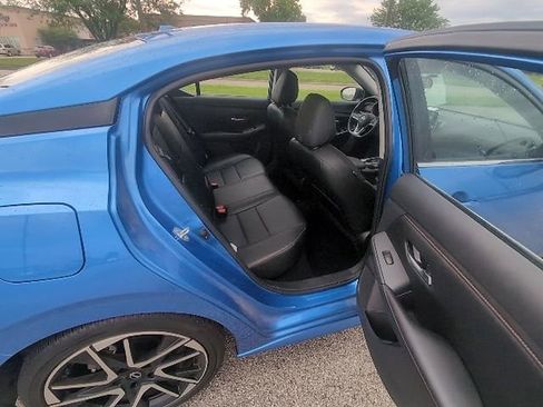 Used 2025 Nissan Sentra SR w/ SR Premium Package FWD image 4