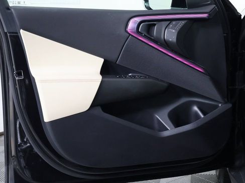 Used 2025 BMW X3 xDrive30i w/ Premium Package image 12