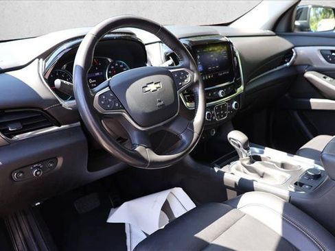 Used 2021 Chevrolet Traverse LT AWD/4WD image 10