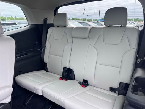 Used 2024 Kia Telluride EX w/ EX Captain's Chair Package AWD/4WD image 22