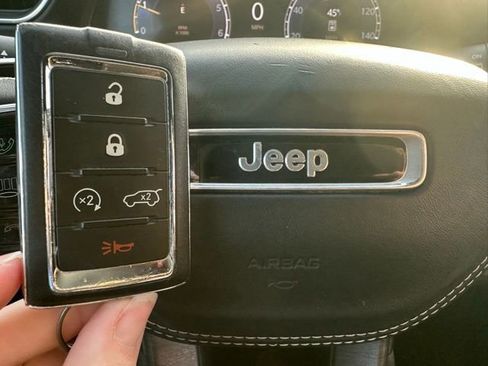 Used 2023 Jeep Grand Cherokee Overland image 22