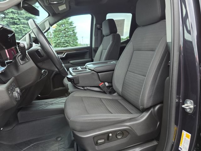 Used 2023 Chevrolet Silverado 1500 LT w/ Z71 Off-Road Package AWD/4WD image 15