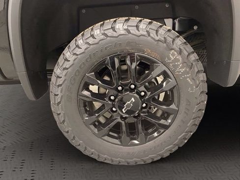 New 2026 Chevrolet Silverado 2500 High Country w/ Midnight Edition AWD/4WD image 38