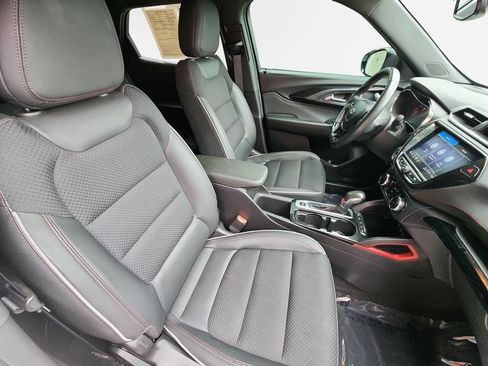 Used 2021 Chevrolet TrailBlazer RS w/ Convenience Package AWD/4WD image 27