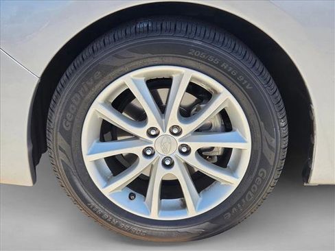 Used 2014 Subaru Impreza 2.0i Premium w/ Popular Package #2 AWD/4WD image 21