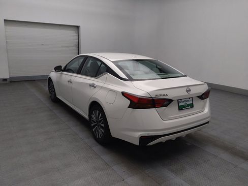 Used 2025 Nissan Altima 2.5 SV image 5