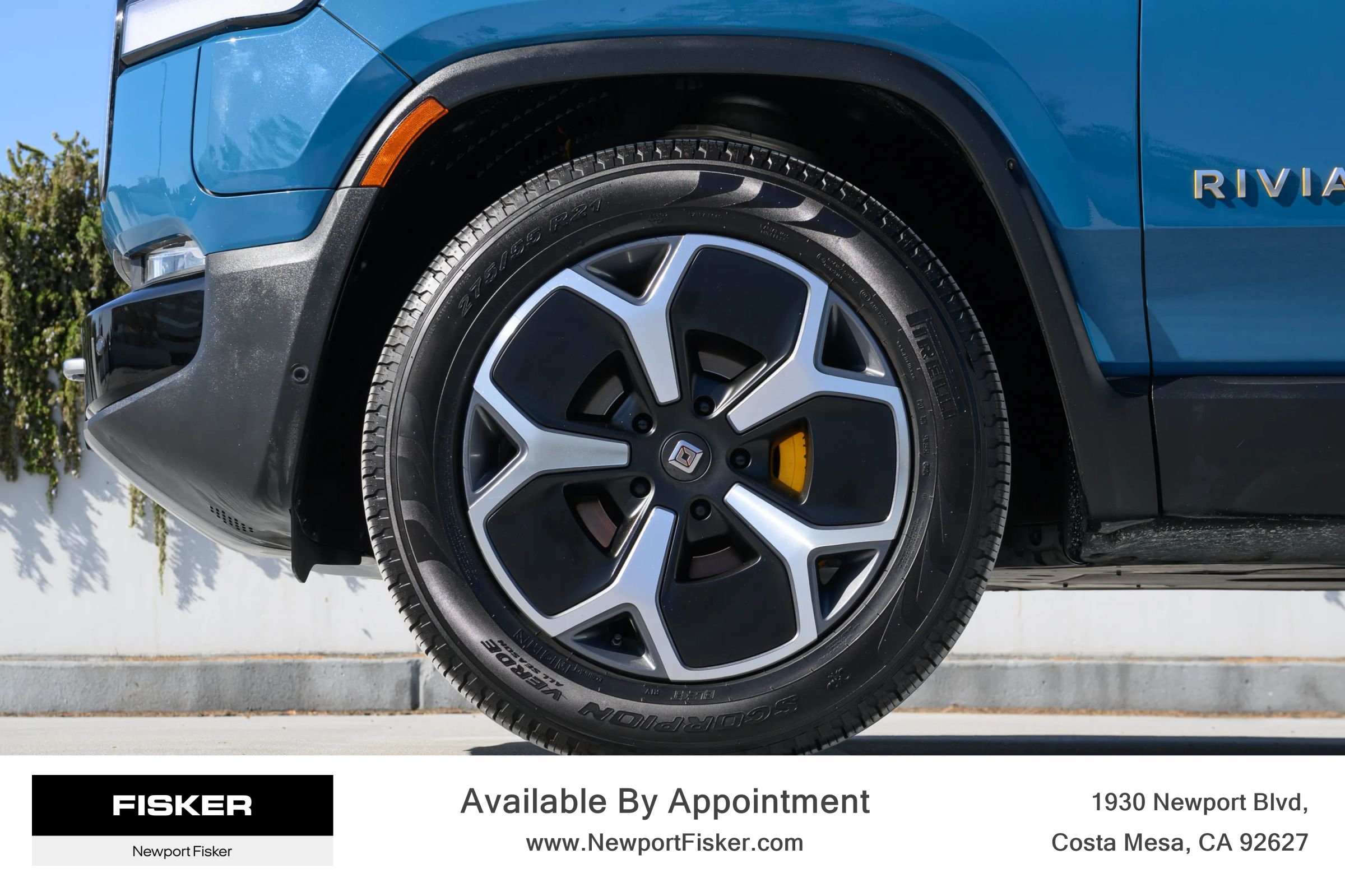 Used 2023 Rivian R1S AWD Adventure Quad image 4