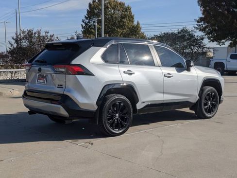 Used 2024 Toyota RAV4 XSE image 6