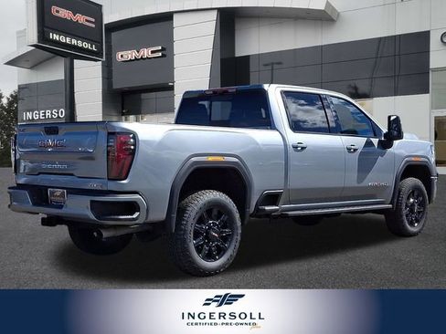 Used 2025 GMC Sierra 3500 AT4 w/ AT4 Premium Plus Package image 9